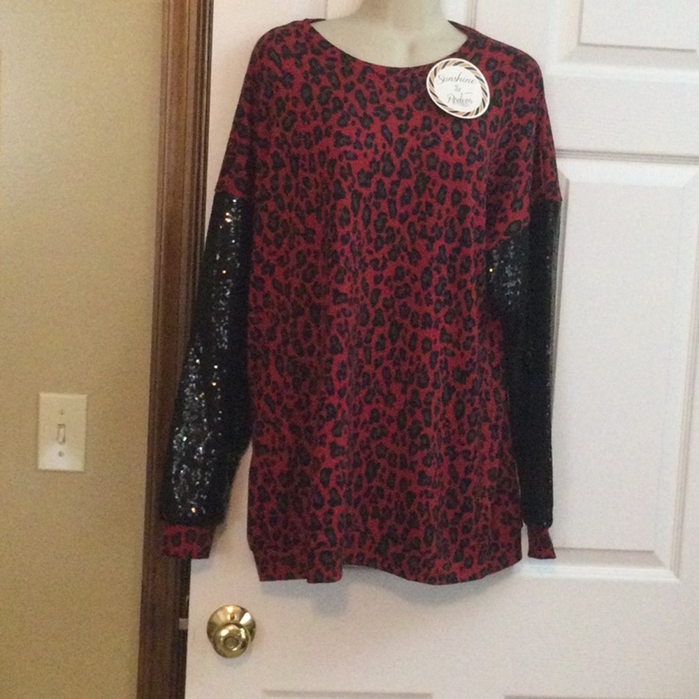 Sunshine and Rodeos Sweater top NWT